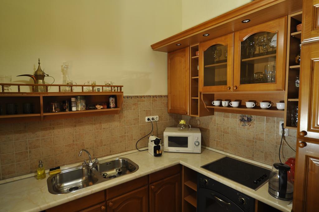 Charming Art Deco Flat Apartmán