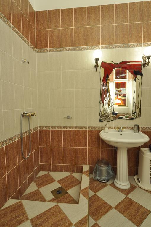 Charming Art Deco Flat Appartamento Budapest